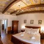Loreta Hotel