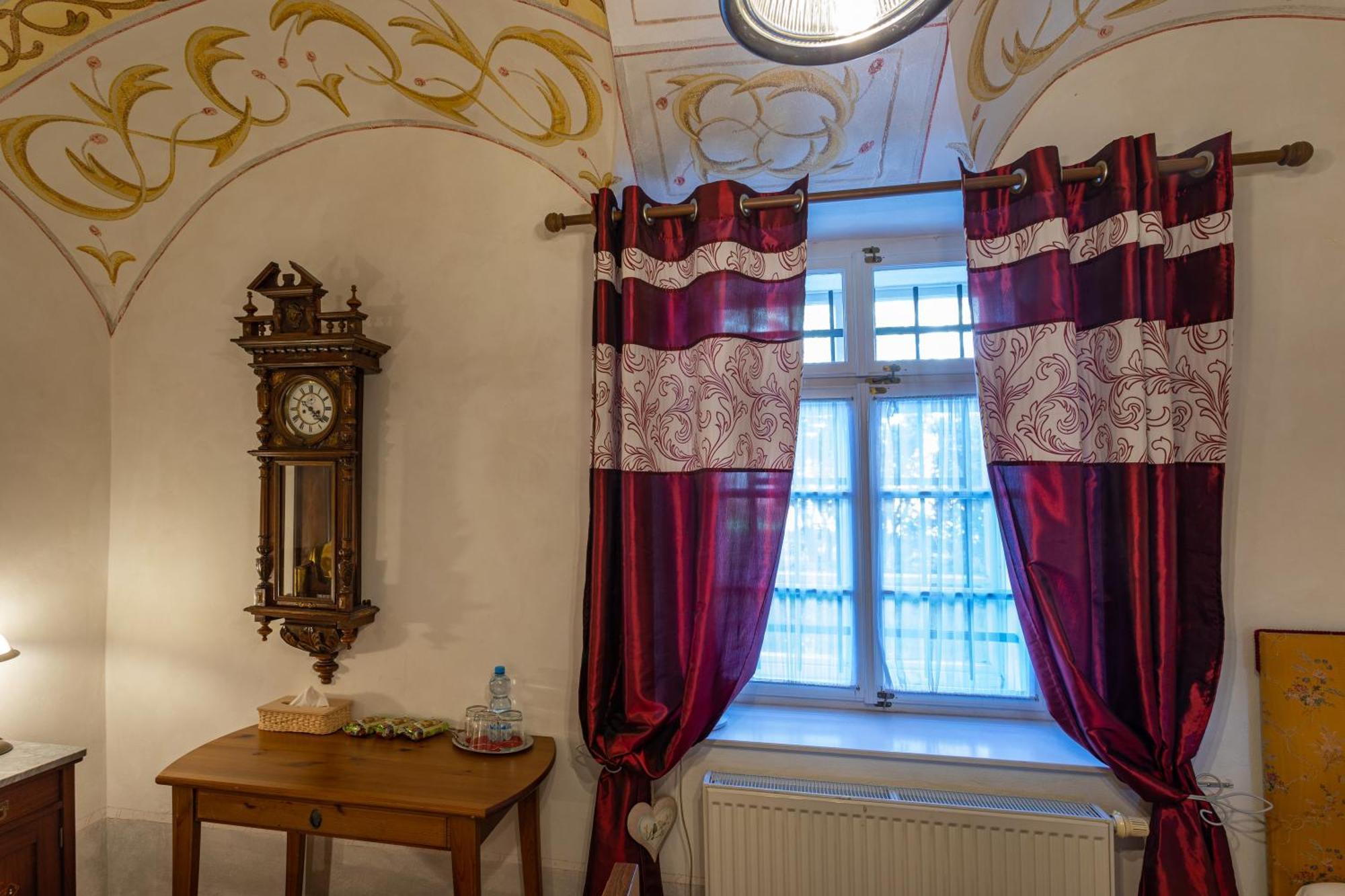 Loreta Praag